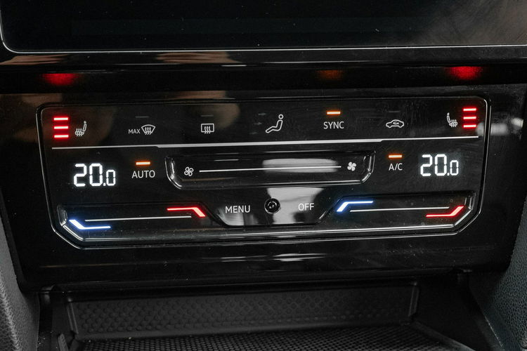 Volkswagen Passat WJ6158K#2.0 TSI Elegance DSG Podgrz.f K.cof Virtual Salon PL VAT23% zdjęcie 21