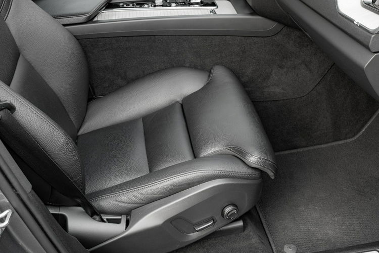 Volvo XC 60 EL9W822#B5 AWD Inscription Podgrz.f I szyba K.cofania Salon PL VAT 23 zdjęcie 28