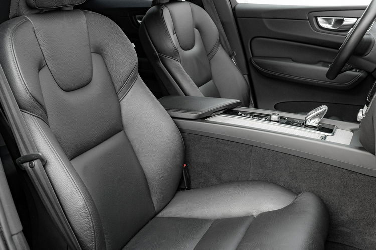 Volvo XC 60 EL9W822#B5 AWD Inscription Podgrz.f I szyba K.cofania Salon PL VAT 23 zdjęcie 29