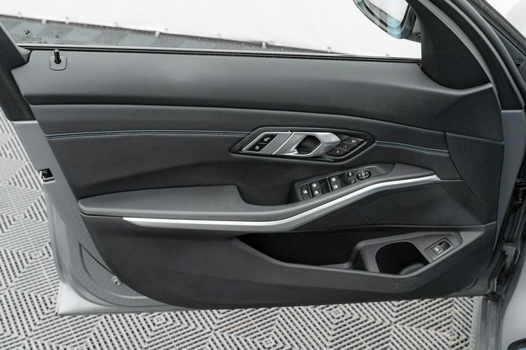 BMW 318 WD5071R#318d mHEV M Sport Podgrz.f Cz.park LED Salon PL VAT23% zdjęcie 12