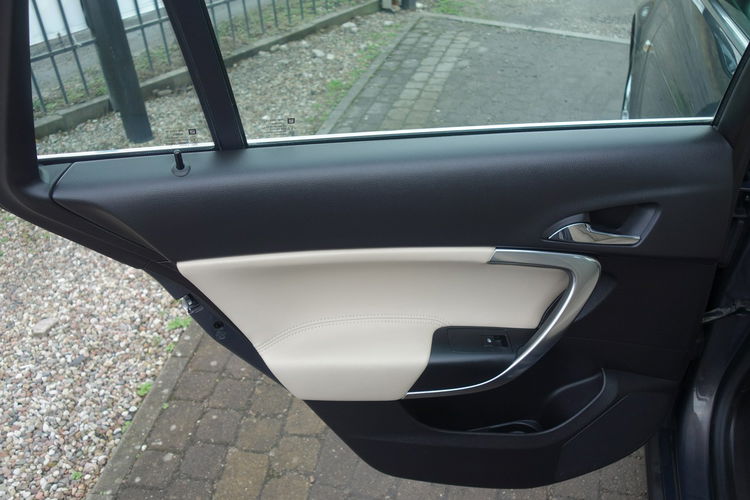 Insignia Opel insignia 2015 2.0 diesel 170km skóry kamera navi panorama ksenon zdjęcie 11