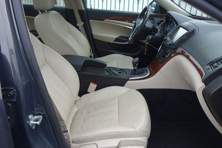 Insignia Opel insignia 2015 2.0 diesel 170km skóry kamera navi panorama ksenon zdjęcie 15