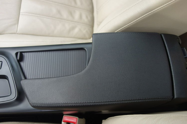 Insignia Opel insignia 2015 2.0 diesel 170km skóry kamera navi panorama ksenon zdjęcie 23