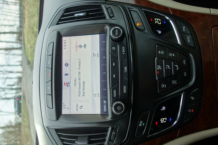 Insignia Opel insignia 2015 2.0 diesel 170km skóry kamera navi panorama ksenon zdjęcie 25