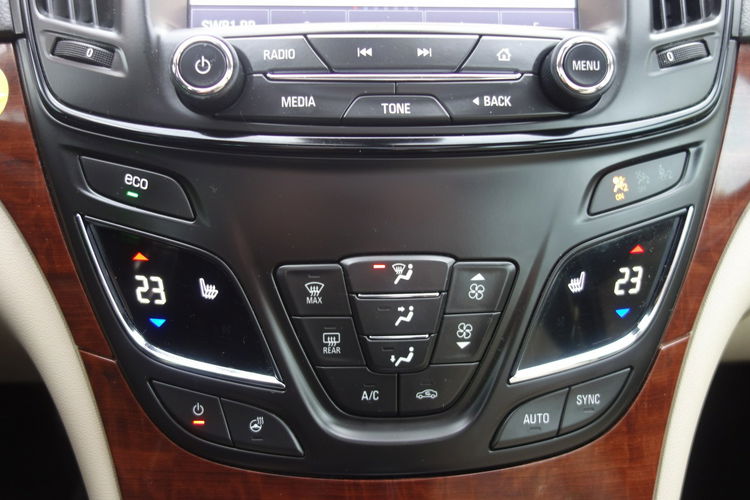 Insignia Opel insignia 2015 2.0 diesel 170km skóry kamera navi panorama ksenon zdjęcie 26