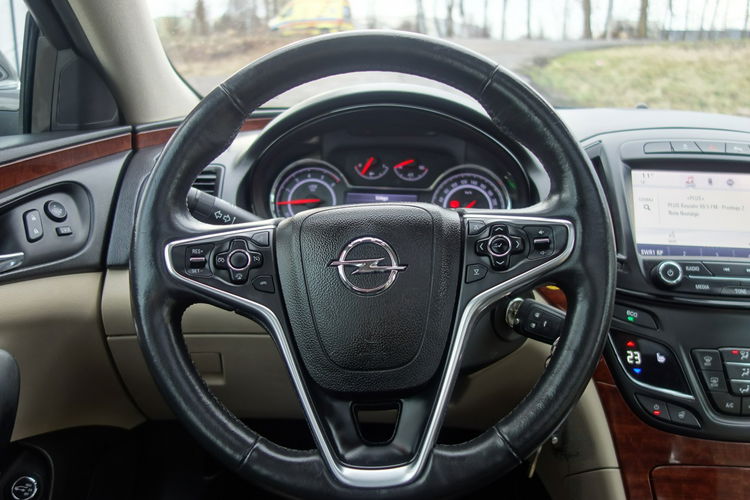 Insignia Opel insignia 2015 2.0 diesel 170km skóry kamera navi panorama ksenon zdjęcie 27