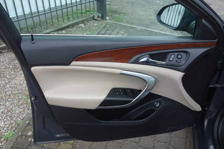 Insignia Opel insignia 2015 2.0 diesel 170km skóry kamera navi panorama ksenon zdjęcie 9