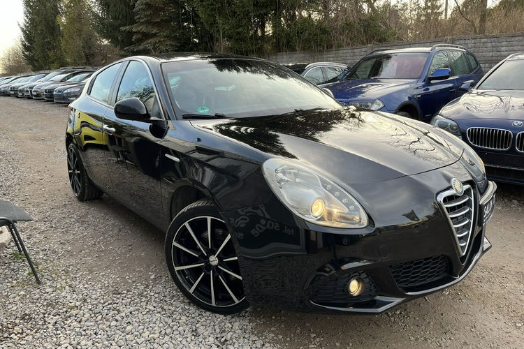 Alfa Romeo Giulietta 1.4 Automat Skóry Climatronic Ledy Grzane FOtele ALu Stan IDealny zdjęcie 3
