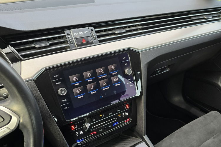 Volkswagen Passat 1.5 TSi 150KM Elegance/ Salon PL I-właściciel / Bezwypadkowy zdjęcie 20