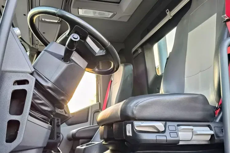 Renault C480 SILNIK 13L / 8x4 / WYWROTKA / HYDRAULICZNA TYLNA KLAPA / zdjęcie 18