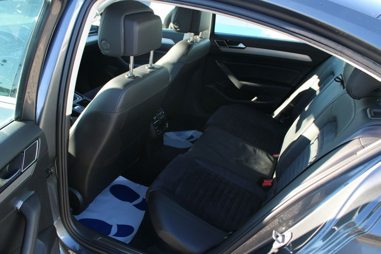 Volkswagen Passat Highline Navi F-vat Salon Polska Gwarancja zdjęcie 13