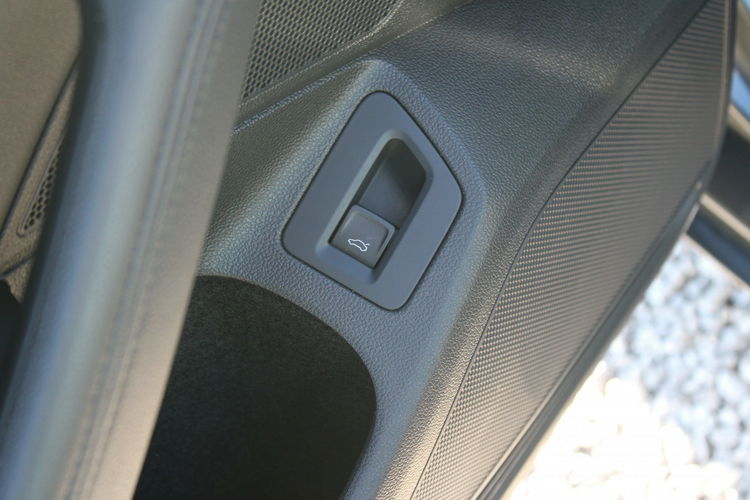 Volkswagen Passat Highline Navi F-vat Salon Polska Gwarancja zdjęcie 18