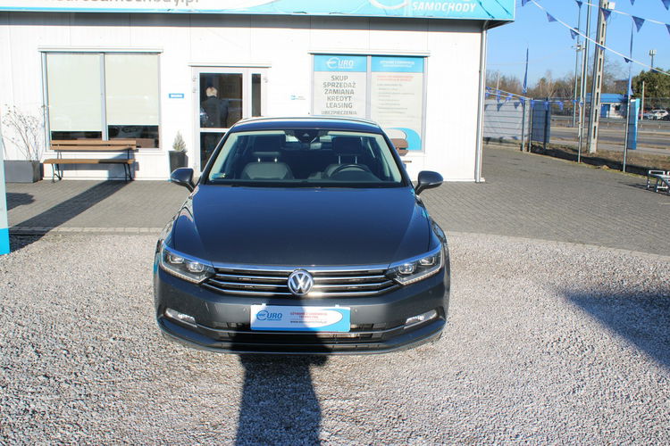 Volkswagen Passat Highline Navi F-vat Salon Polska Gwarancja zdjęcie 2