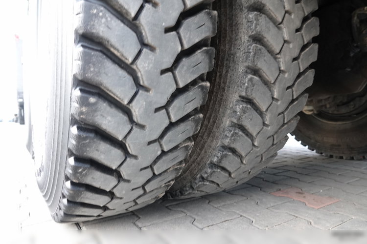 Renault KERAX 460 / 8x4 / WYWROTKA / HYDROBURTA / BORDMATIC / SPROWADZONA  zdjęcie 32