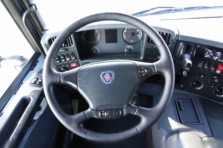 Scania P 360 / NISKA KABINA /  ADR / DZIENNA KABINA / 2016 ROK / 280 TYS. KM. / EURO 6 / PO KONTRAKCIE SERWISOWYM  zdjęcie 27