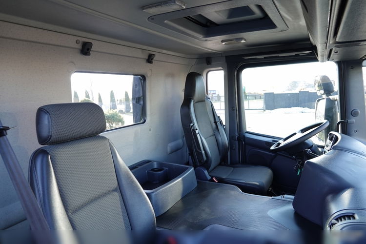 Scania P 360 / NISKA KABINA /  ADR / DZIENNA KABINA / 2016 ROK / 280 TYS. KM. / EURO 6 / PO KONTRAKCIE SERWISOWYM  zdjęcie 33