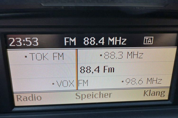 Mercedes C 180 NOWY ROZRZĄD Bardzo zadbana - 100% oryginalny przebieg zdjęcie 17