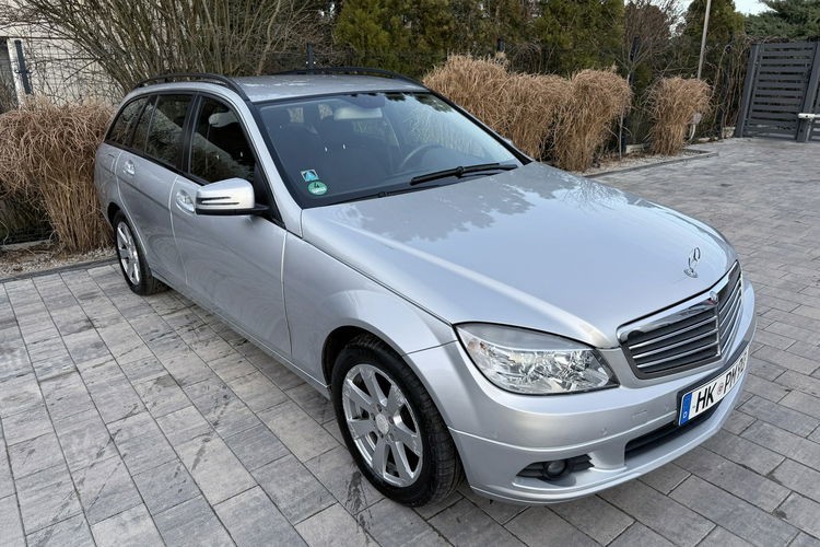 Mercedes C 180 NOWY ROZRZĄD Bardzo zadbana - 100% oryginalny przebieg zdjęcie 8