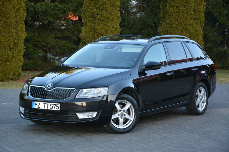 Octavia Lift Duża Navi Parktronic Relingi lakier oryginał ASO Skoda zdjęcie 2