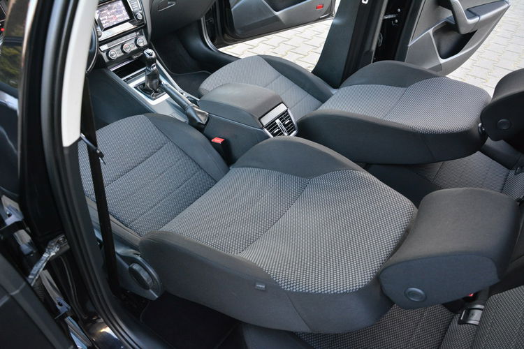 Octavia Lift Duża Navi Parktronic Relingi lakier oryginał ASO Skoda zdjęcie 23
