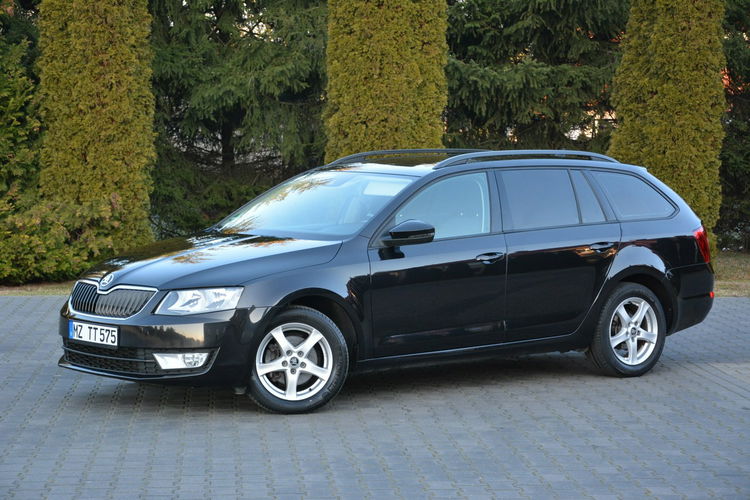 Octavia Lift Duża Navi Parktronic Relingi lakier oryginał ASO Skoda zdjęcie 3