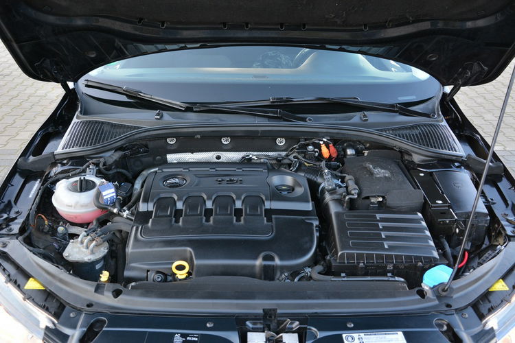 Octavia Lift Duża Navi Parktronic Relingi lakier oryginał ASO Skoda zdjęcie 33