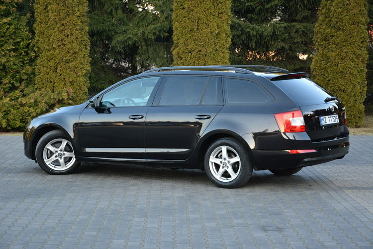 Octavia Lift Duża Navi Parktronic Relingi lakier oryginał ASO Skoda zdjęcie 5