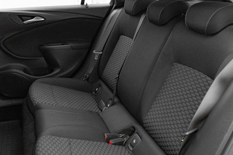 Opel Astra GD249YV#1.2 T Edition Cz.park 2 stref klima LED Salon PL VAT23% zdjęcie 28