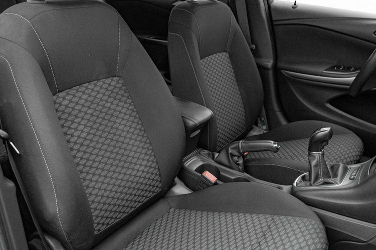 Opel Astra GD249YV#1.2 T Edition Cz.park 2 stref klima LED Salon PL VAT23% zdjęcie 34