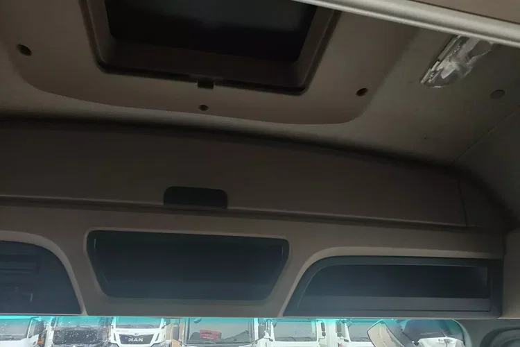 Mercedes ACTROS 2543 MP4 / EURO 6 / ZESTAW PRZESTRZENNY / zdjęcie 32