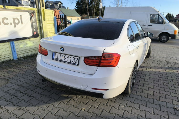 BMW 320 2.0d 163KM Automat Navi Szyberdach zdjęcie 6