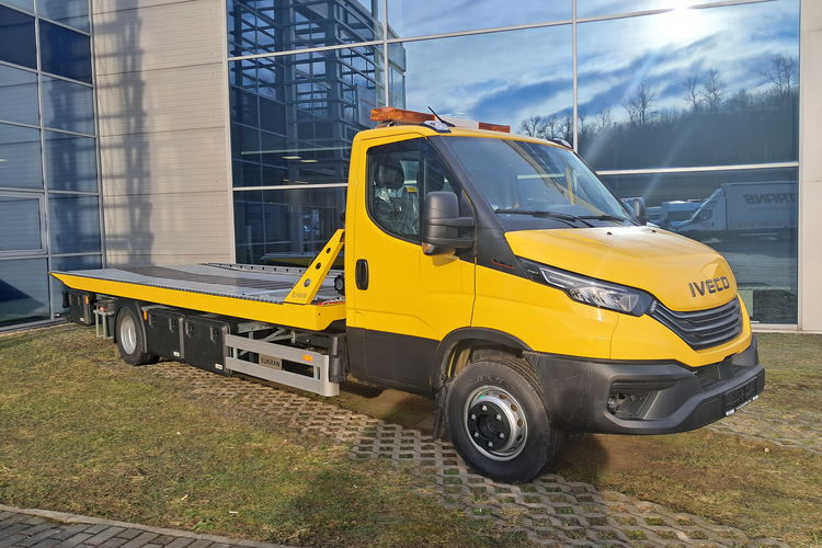 Iveco Daily 70C18H/P zdjęcie 3