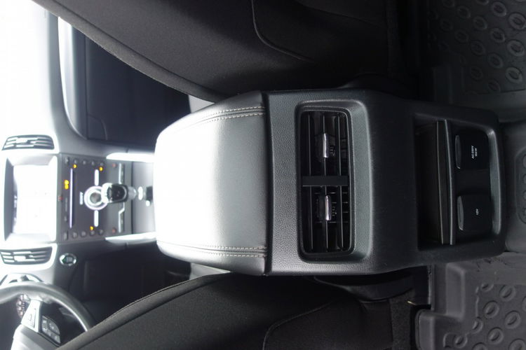 S-Max Ford S-MAX ST-LINE 2016 2.0 diesel 180km 7 osób LED dobrze wyposażony zdjęcie 19
