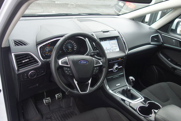 S-Max Ford S-MAX ST-LINE 2016 2.0 diesel 180km 7 osób LED dobrze wyposażony zdjęcie 8