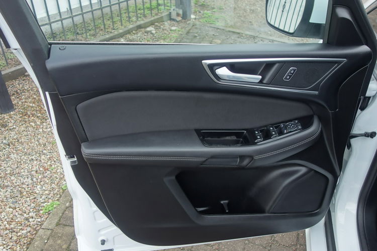 S-Max Ford S-MAX ST-LINE 2016 2.0 diesel 180km 7 osób LED dobrze wyposażony zdjęcie 9