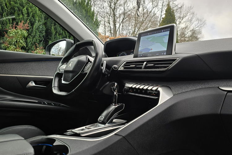Peugeot 3008 1.5 HDi 130KM EA8 Allure Panorama / Bezwypadkowy / I-właściciel zdjęcie 6