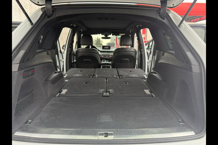 Audi Q7 Zadbane rodzinne - bezwypadkowe z oryginalnym przebiegiem. zdjęcie 17