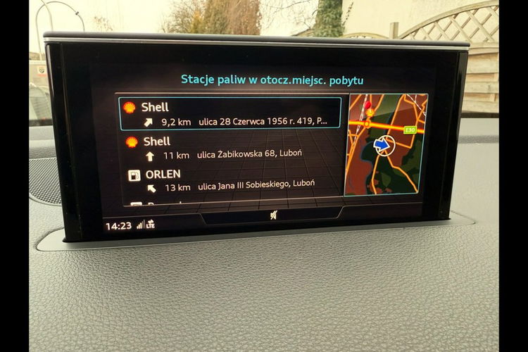 Audi Q7 Zadbane rodzinne - bezwypadkowe z oryginalnym przebiegiem. zdjęcie 20