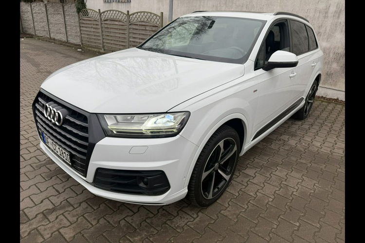 Audi Q7 Zadbane rodzinne - bezwypadkowe z oryginalnym przebiegiem. zdjęcie 9