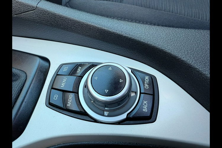 BMW X1 zadbane serwisowane bezwypadkowe zdjęcie 17