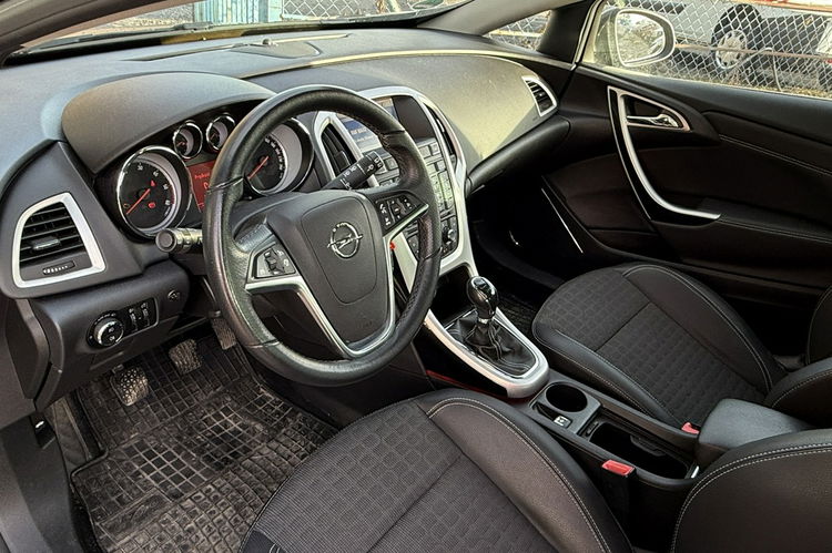 Opel Astra GTC 2.0 cdti sport 165KM xenon navi ledy pół skóry zadbany 1r.gwarancj zdjęcie 16