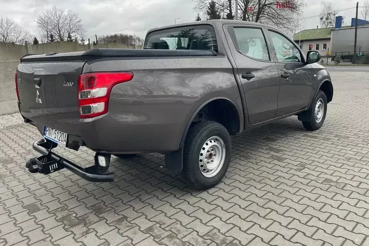Mitsubishi L200 zdjęcie 4