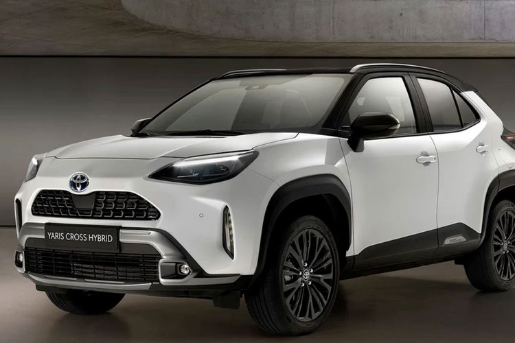 TOYOTA Yaris Cross Hybrid 1.5 Active zdjęcie 1