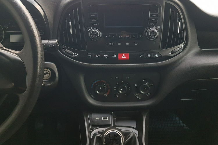 Fiat Doblo MAXI 5 OSÓB DŁUGI KLIMA 2 xDRZWI BOCZNE PRZESUWNE I-WŁAŚCICIEL zdjęcie 19