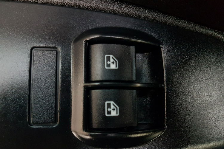 Fiat Doblo MAXI 5 OSÓB DŁUGI KLIMA 2 xDRZWI BOCZNE PRZESUWNE I-WŁAŚCICIEL zdjęcie 9