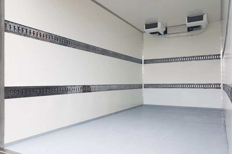 Mercedes Sprinter CHŁODNIA IZOTERMA 8EP AGREGAT ZANOTTI 4.22x2.15x2.30 KLIMA 314 CDI zdjęcie 25