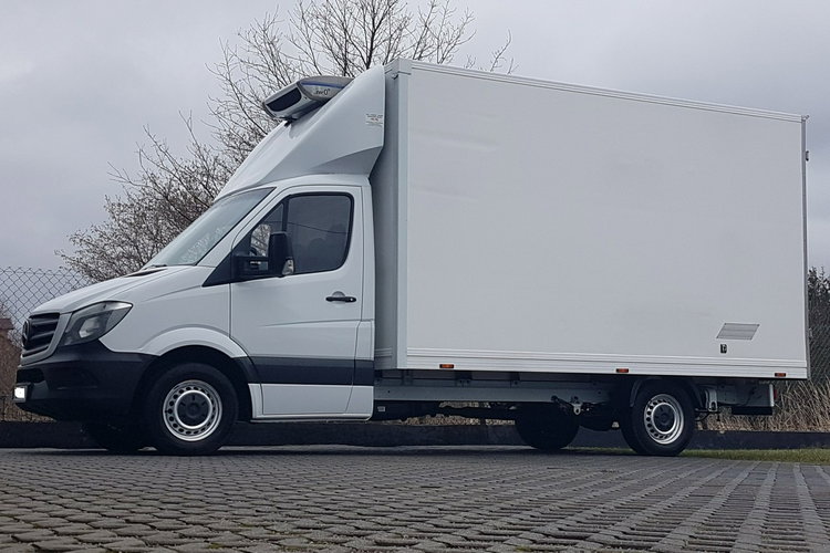 Mercedes Sprinter CHŁODNIA IZOTERMA 8EP AGREGAT ZANOTTI 4.22x2.15x2.30 KLIMA 314 CDI zdjęcie 33