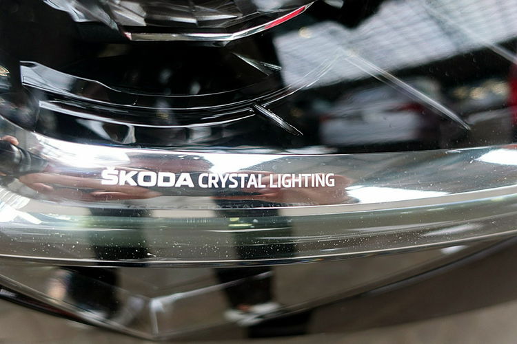 Skoda Superb 4x4 272 KM STYLE+DSG GWARANCJA 1wł Kraj Bezwypad F23% 4x2 zdjęcie 9