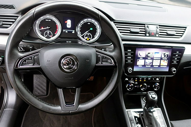 Skoda Superb 4x4 272 KM STYLE+DSG GWARANCJA 1wł Kraj Bezwypad F23% 4x2 zdjęcie 20