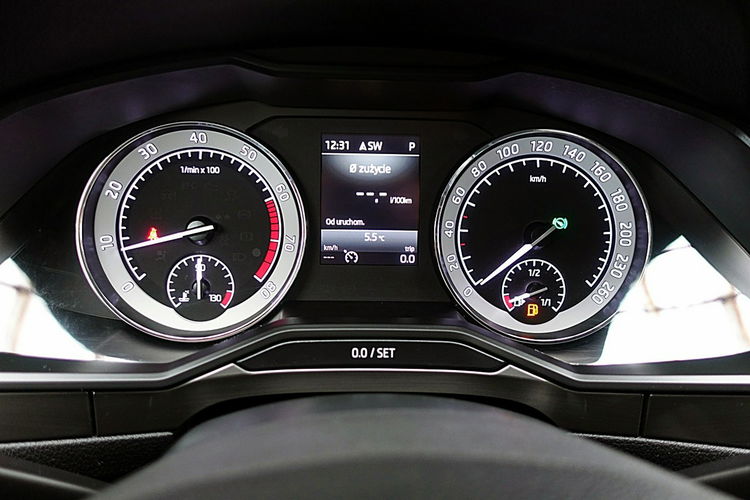 Skoda Superb 4x4 272 KM STYLE+DSG GWARANCJA 1wł Kraj Bezwypad F23% 4x2 zdjęcie 47